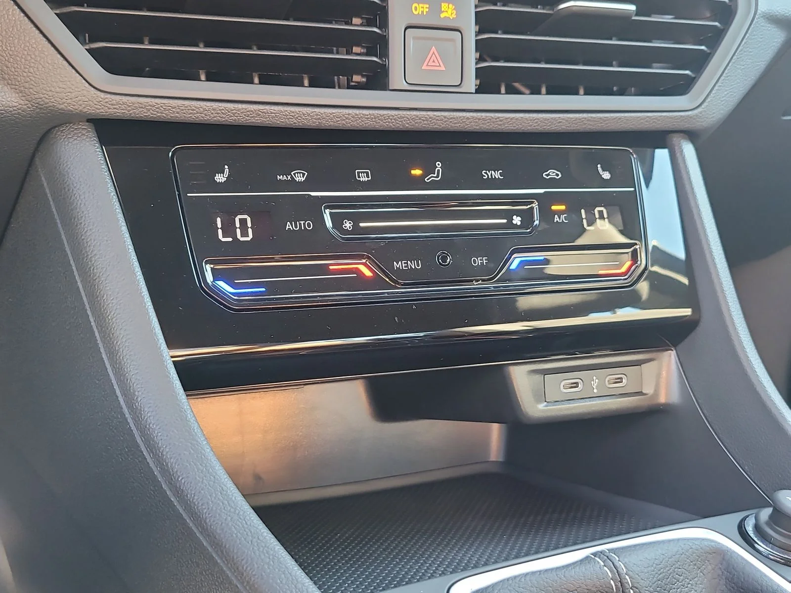 New 2026 Platinum Gray Metallic Volkswagen 1.5T Sport image 23