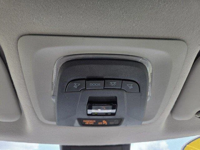 Used 2022 Jet Black Toyota L image 19