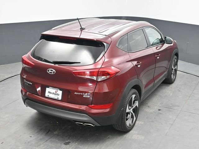 Used 2016 Red Hyundai Sport image 34