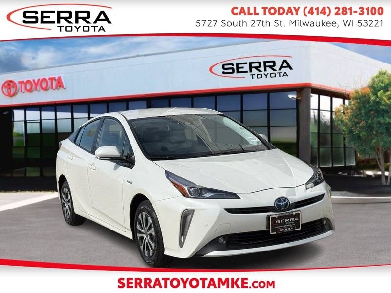 2019 Toyota Prius XLE AWD-e's photo
