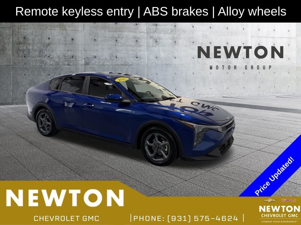 Used 2025 Blue Kia LXS image 1