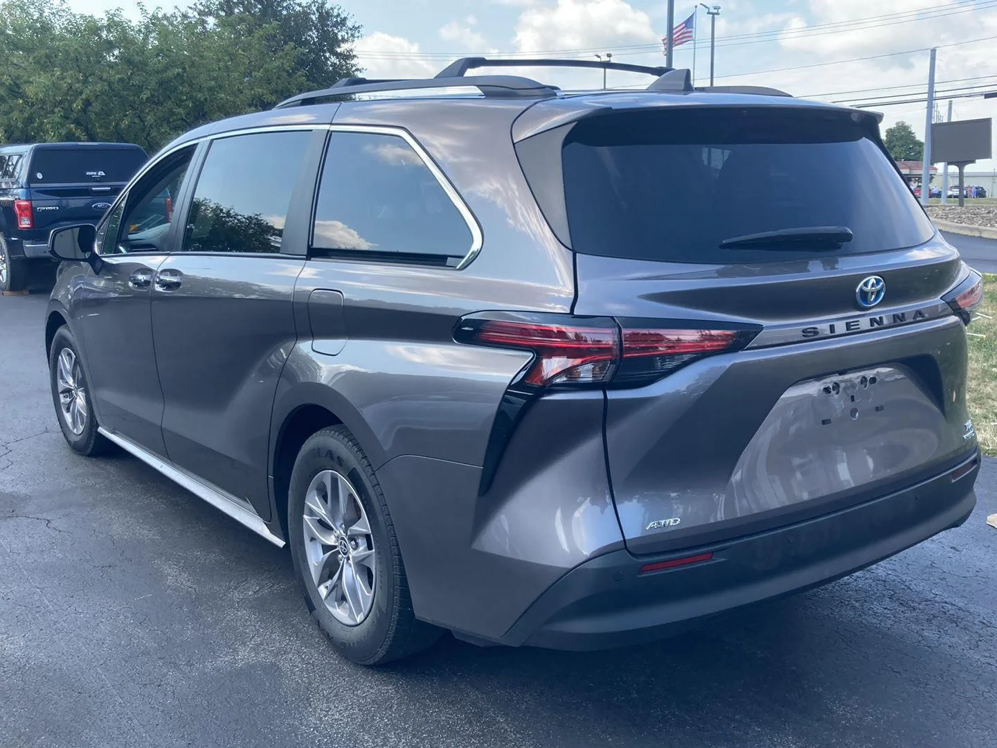 Used 2022 Predawn Gray Mica Toyota  image 5