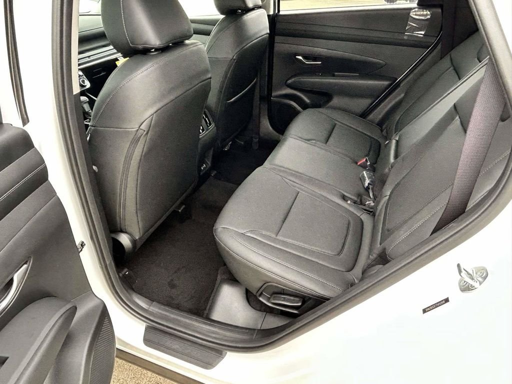 New 2026 White Hyundai SEL Plus FWD image 10