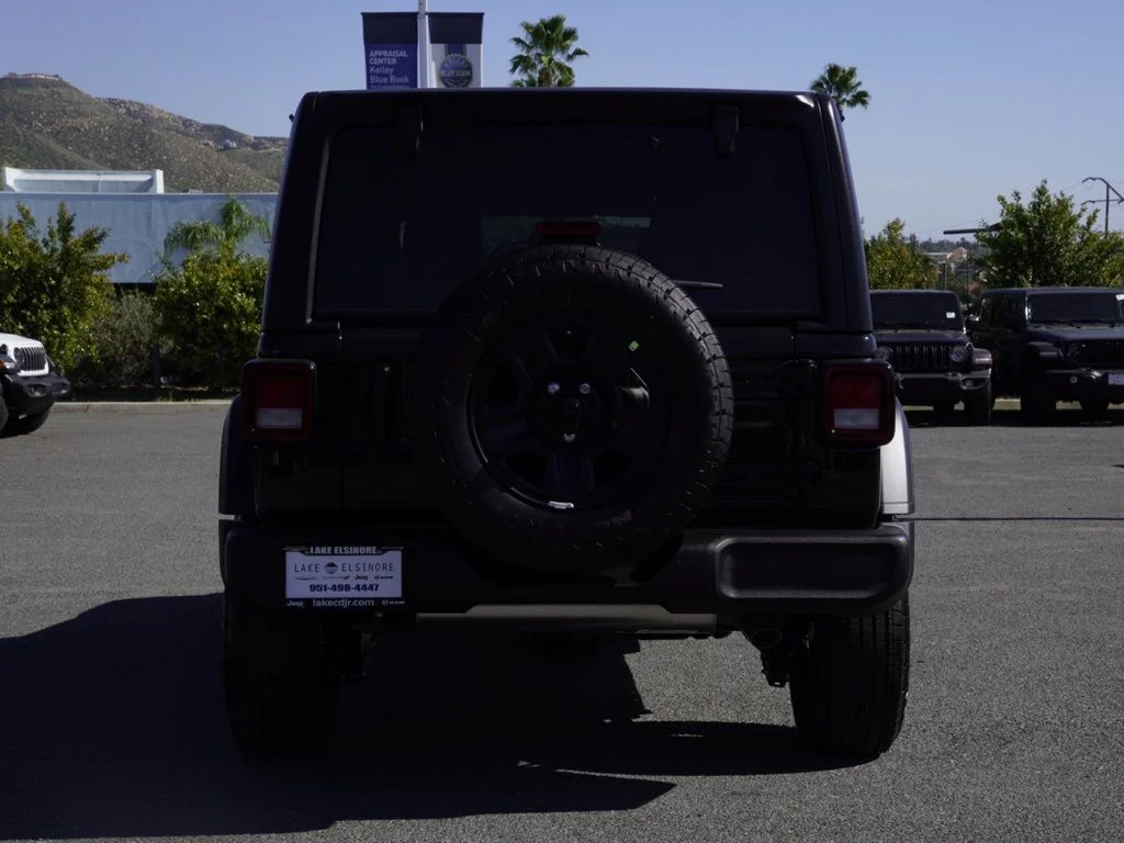 New 2026 Black Clear-Coat Exterior Paint Jeep Sport image 4