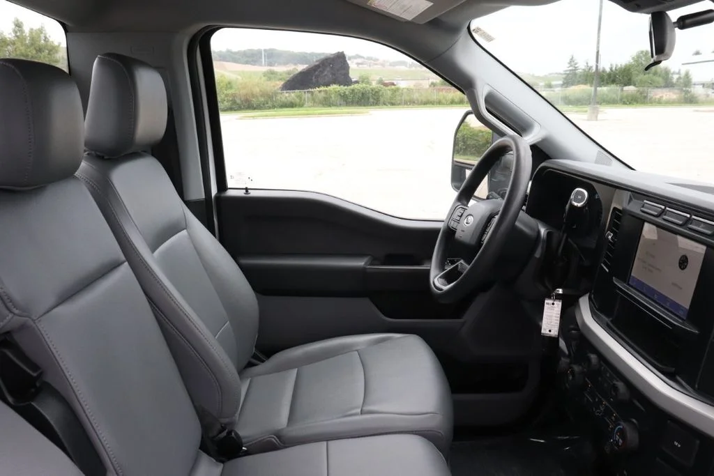 Used 2023 Oxford White Ford XL image 11
