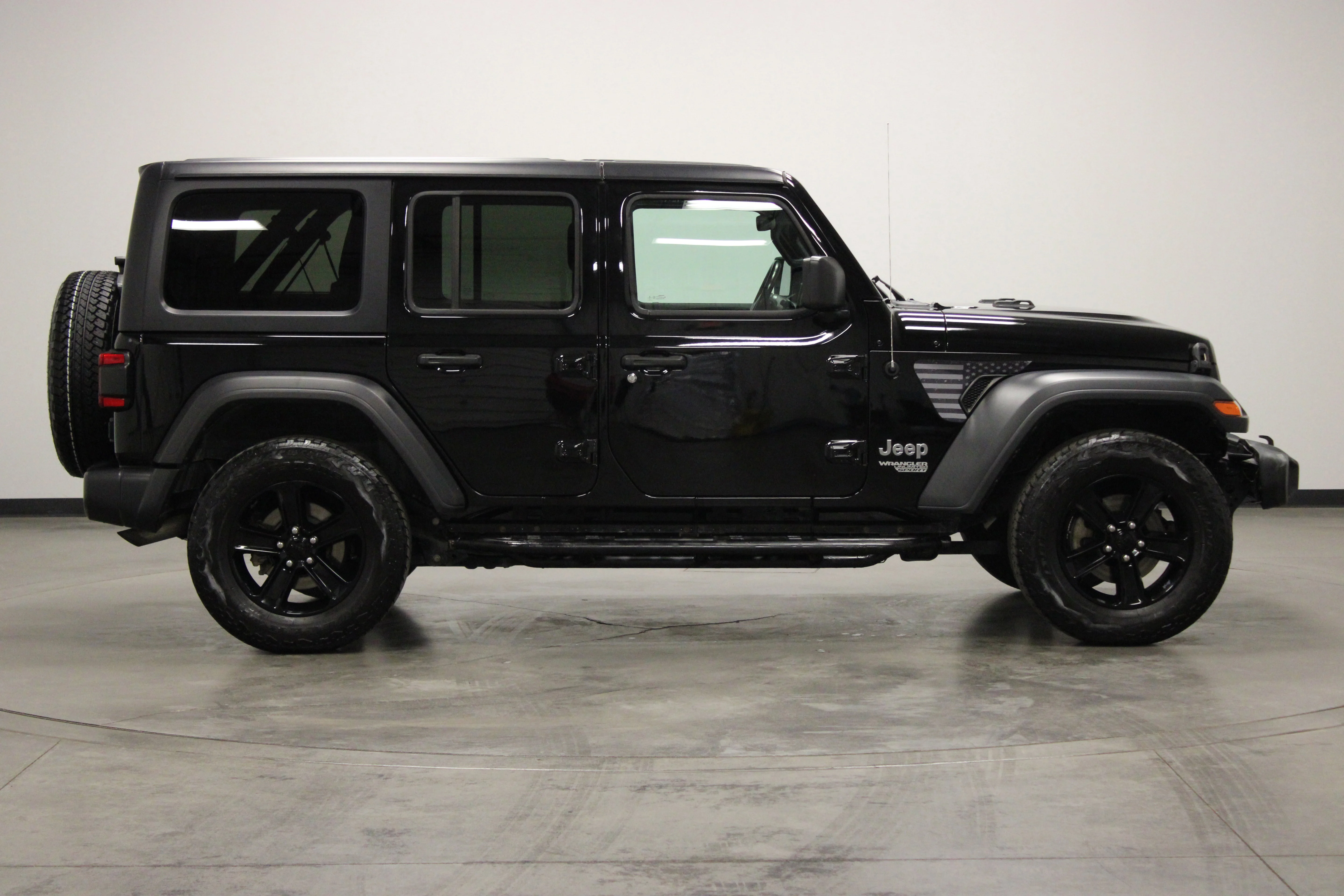 Used 2021 Black Clearcoat Jeep Sport image 9