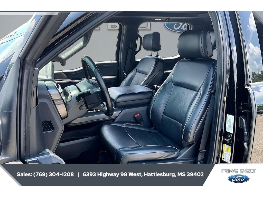 Used 2024 Agate Black Metallic Ford LARIAT image 19