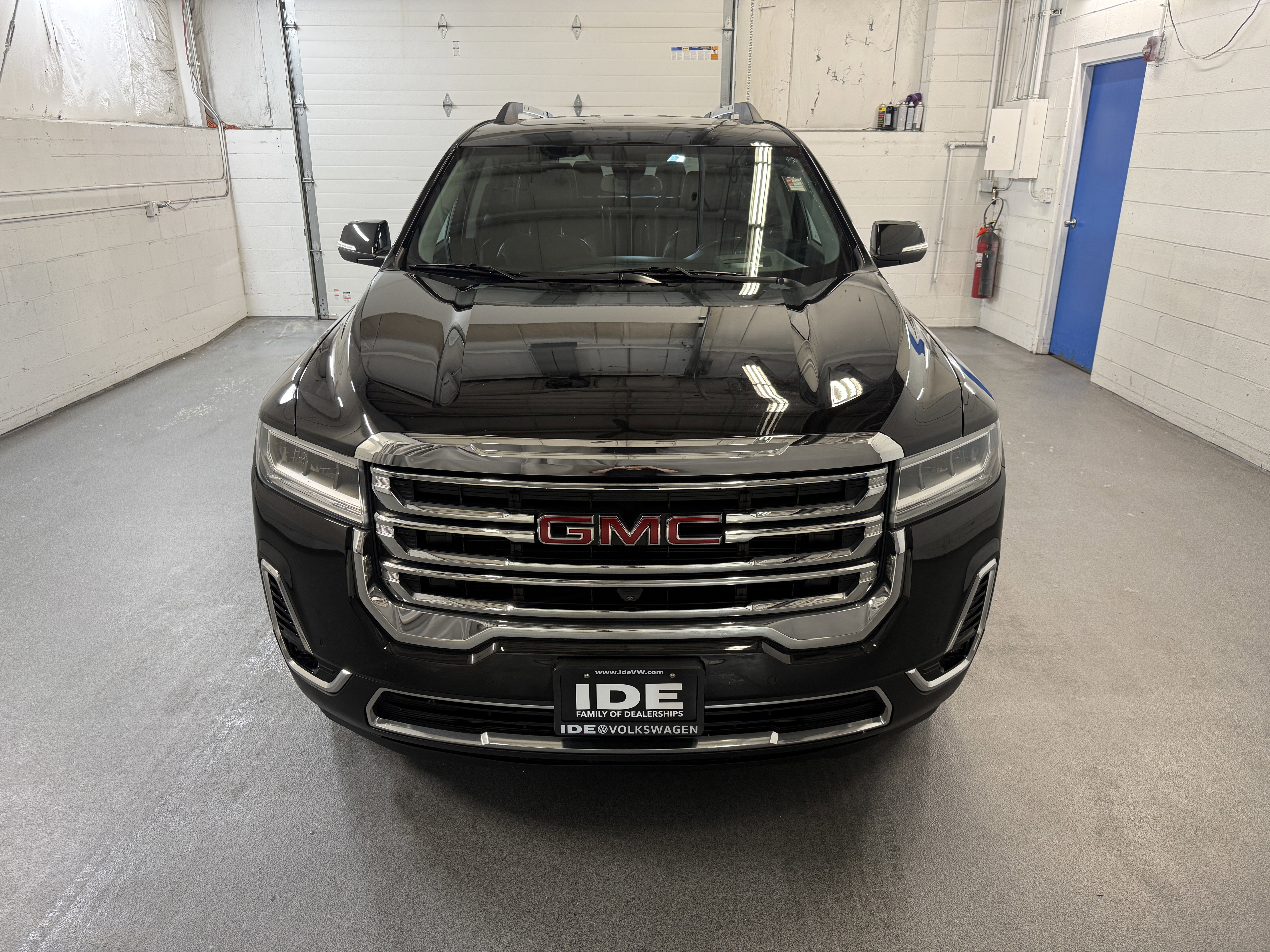 Used 2021 Ebony Twilight Metallic GMC SLT image 3