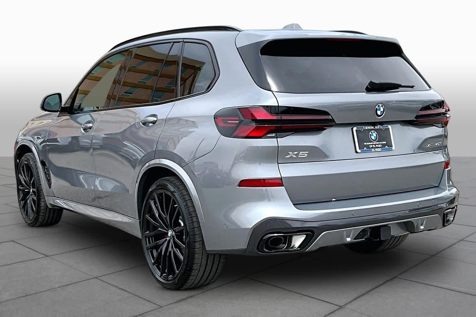 New 2026 Skyscraper Grey Metallic BMW xDrive40i image 12
