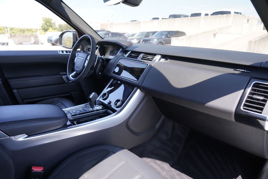 Used 2020 White Land Rover HST image 23