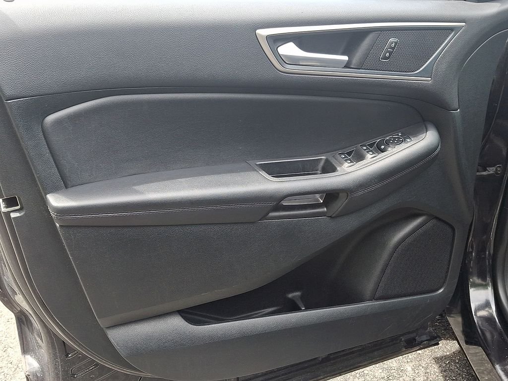 Used 2024 Black Ford SEL image 13