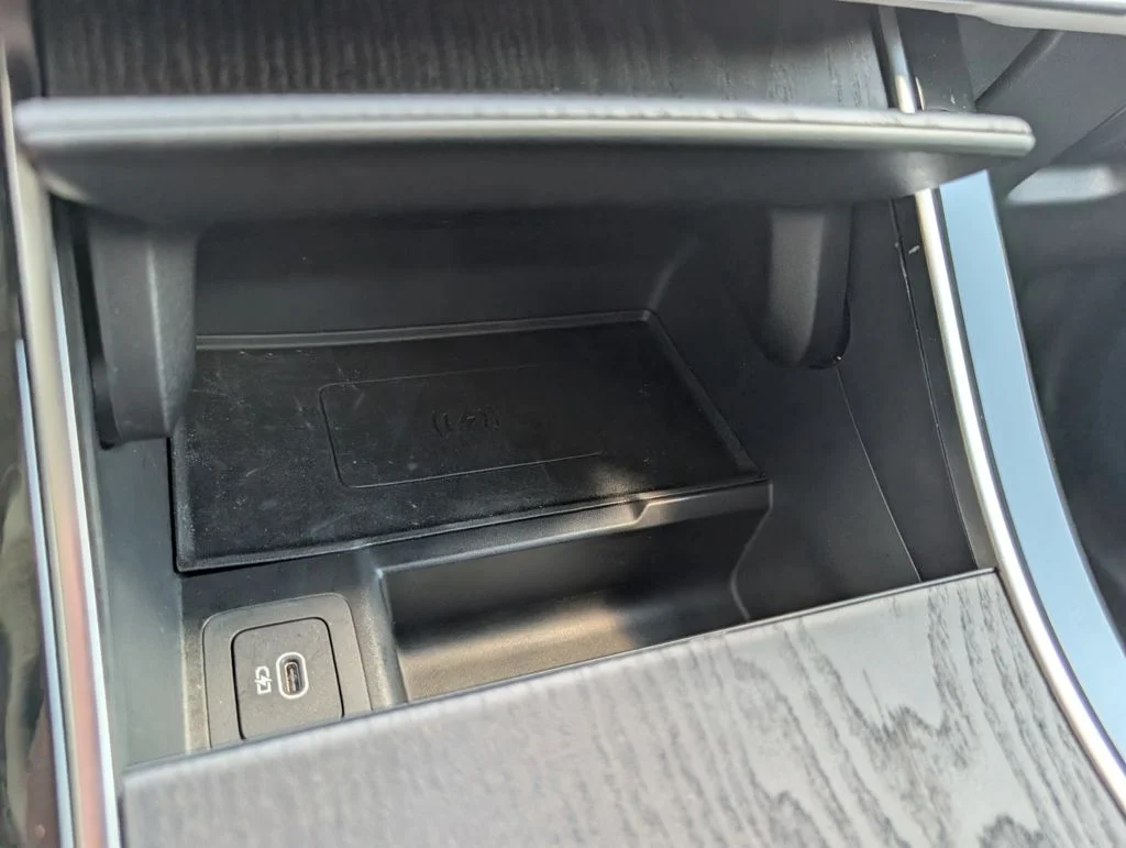Certified Used 2025 Gray Land Rover Dynamic SE image 18