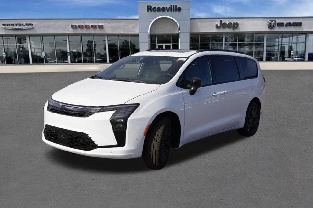 New 2027 Bright White Clear-Coat Paint Chrysler Limited image 8