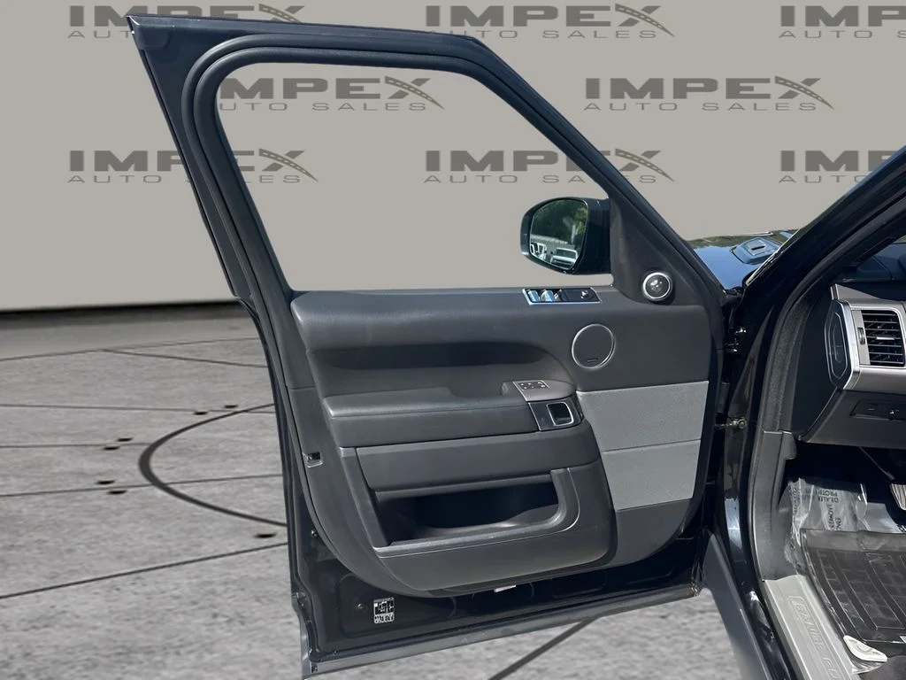 Used 2020 Black Land Rover HSE image 26