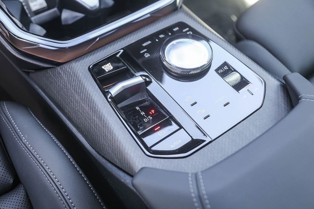 Used 2026 Black Sapphire Metallic BMW 30 xDrive image 15