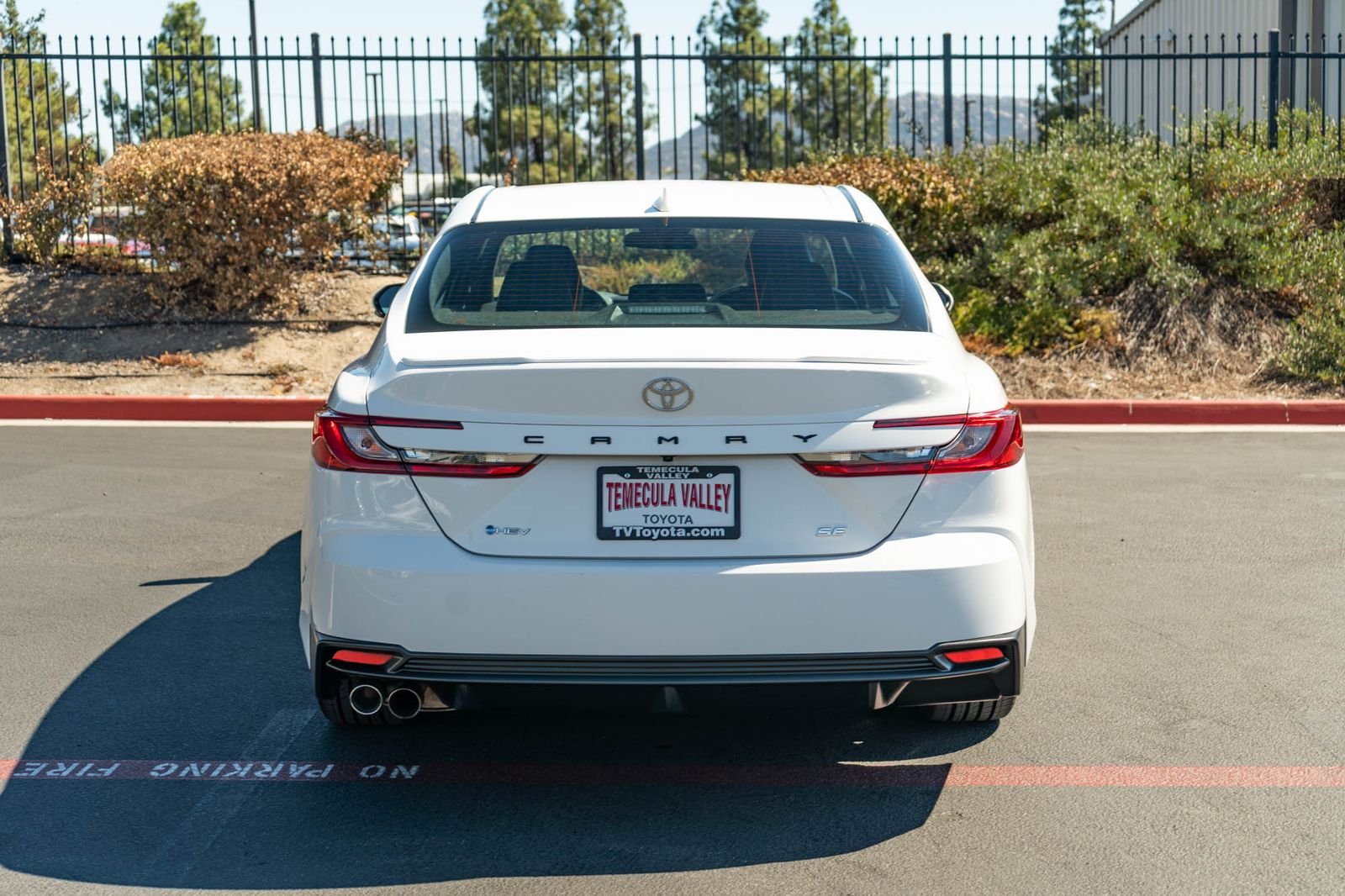 Certified Used 2025 Ice Toyota SE image 9