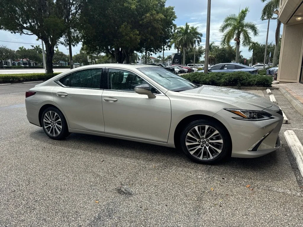 Certified Used 2020 Beige Lexus 350 image 3
