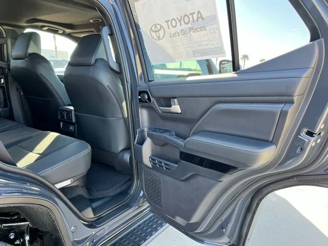 2025 Toyota 4Runner Limited - Photo 19