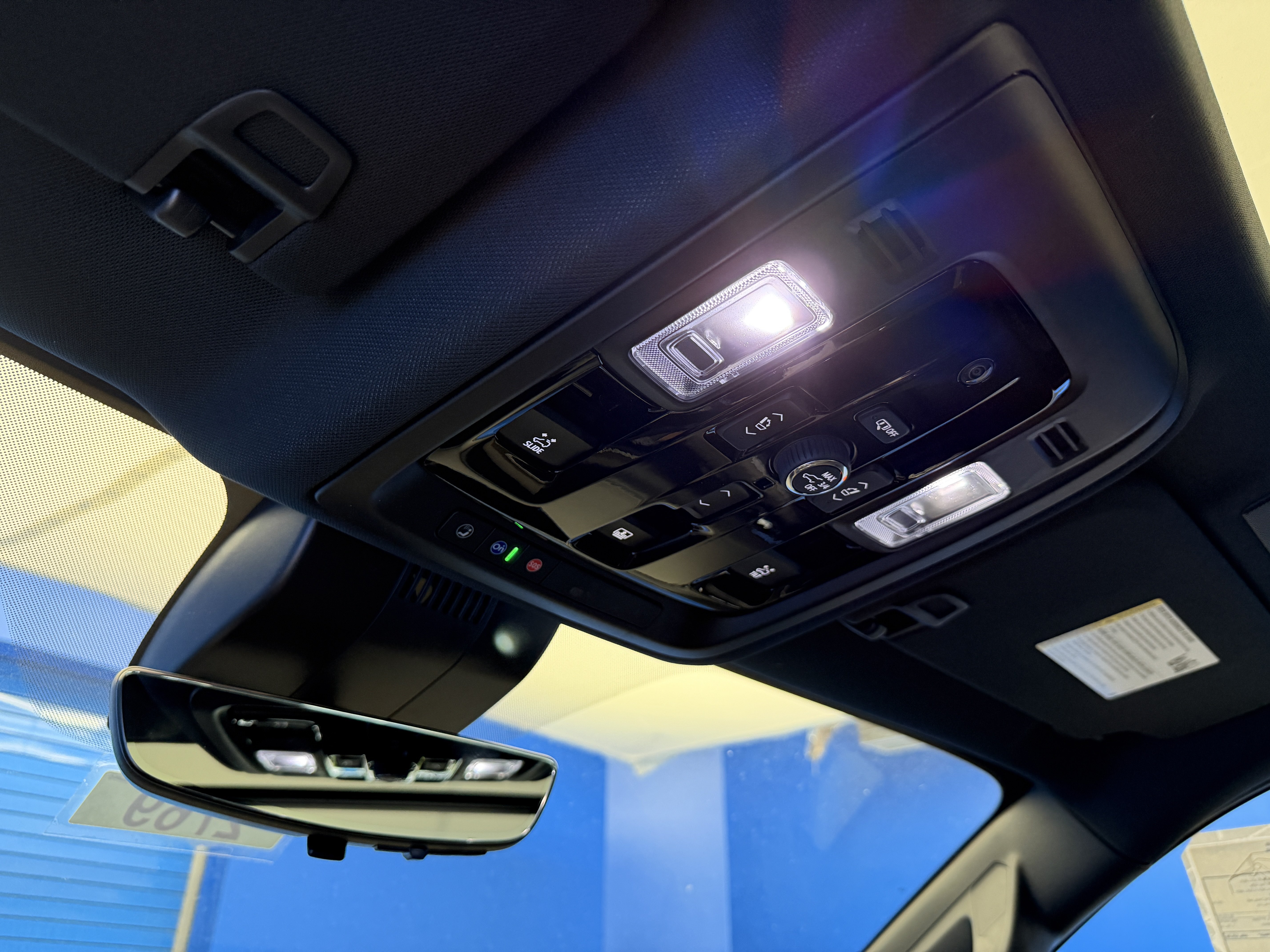 2026 Chevrolet Suburban High Country - Photo 28