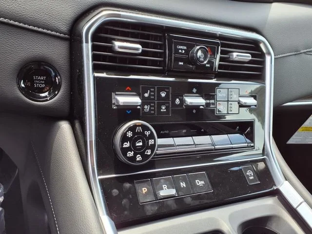 2025 Nissan Armada Platinum - Photo 16
