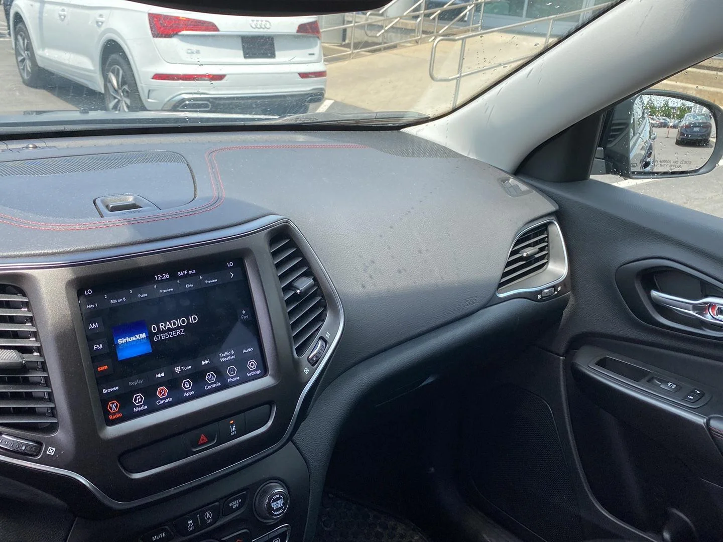 Used 2022 Diamond Black Crystal Pearlcoat Jeep Trailhawk image 11