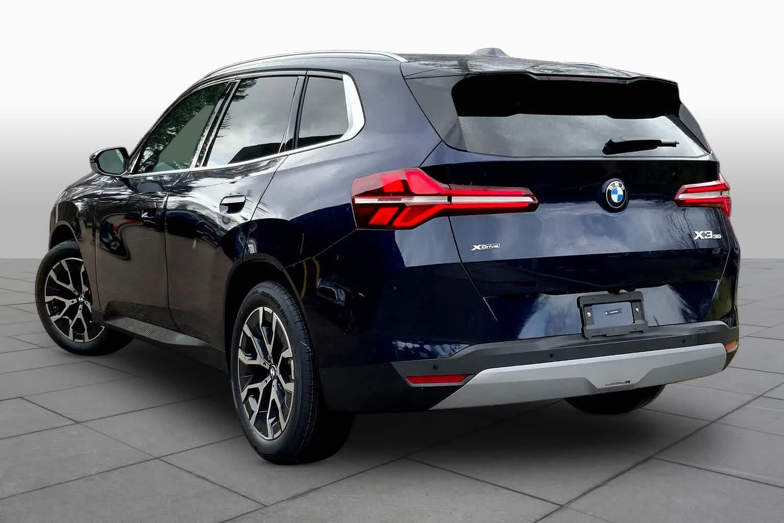 New 2026 Tanzanite Blue II Metallic BMW 30 xDrive image 12