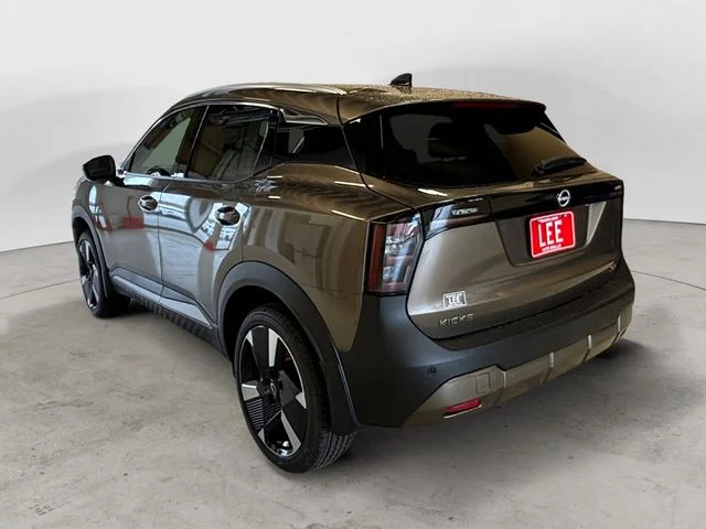 New 2026 Canyon Bronze Nissan SR image 3