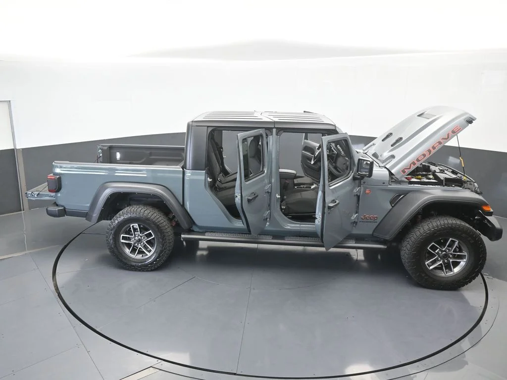 Used 2024 Anvil Clear Coat Jeep Mojave image 70