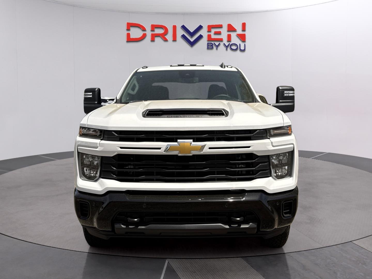 New 2026 Summit White Chevrolet Custom image 9