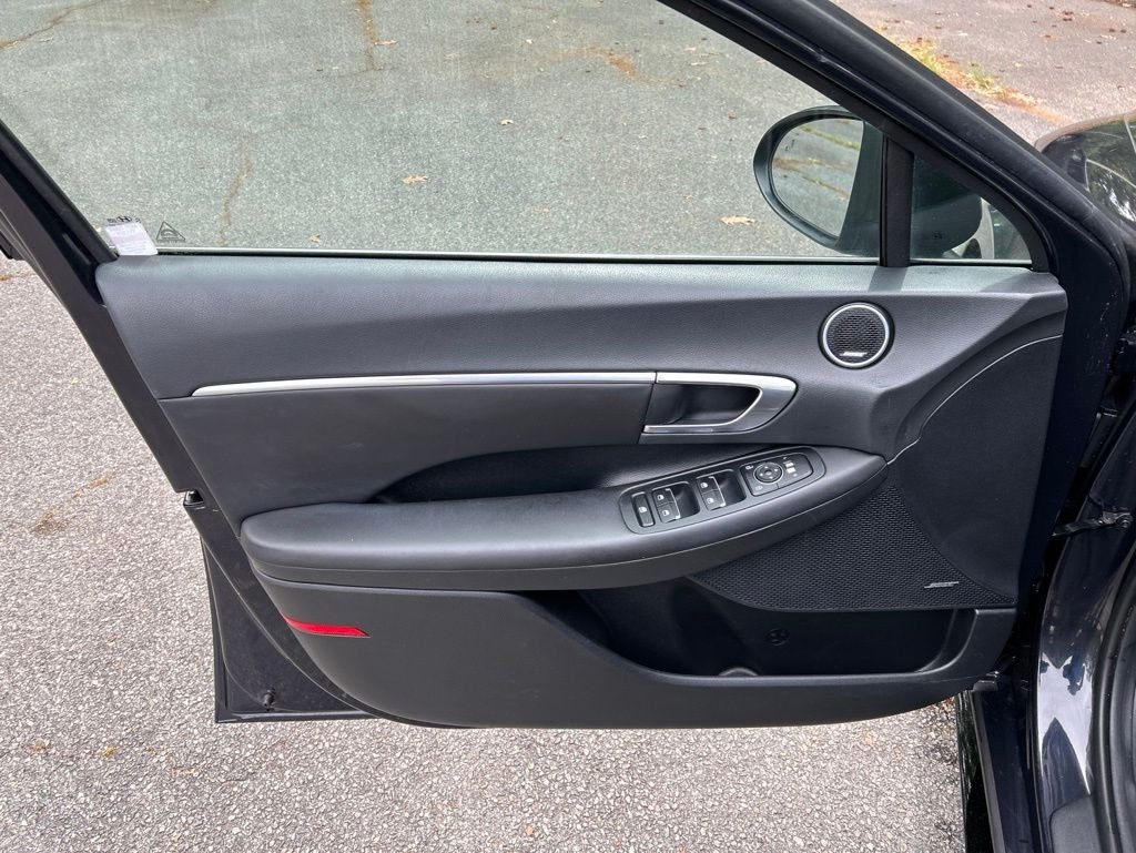 Used 2023 Blue Hyundai SEL image 13