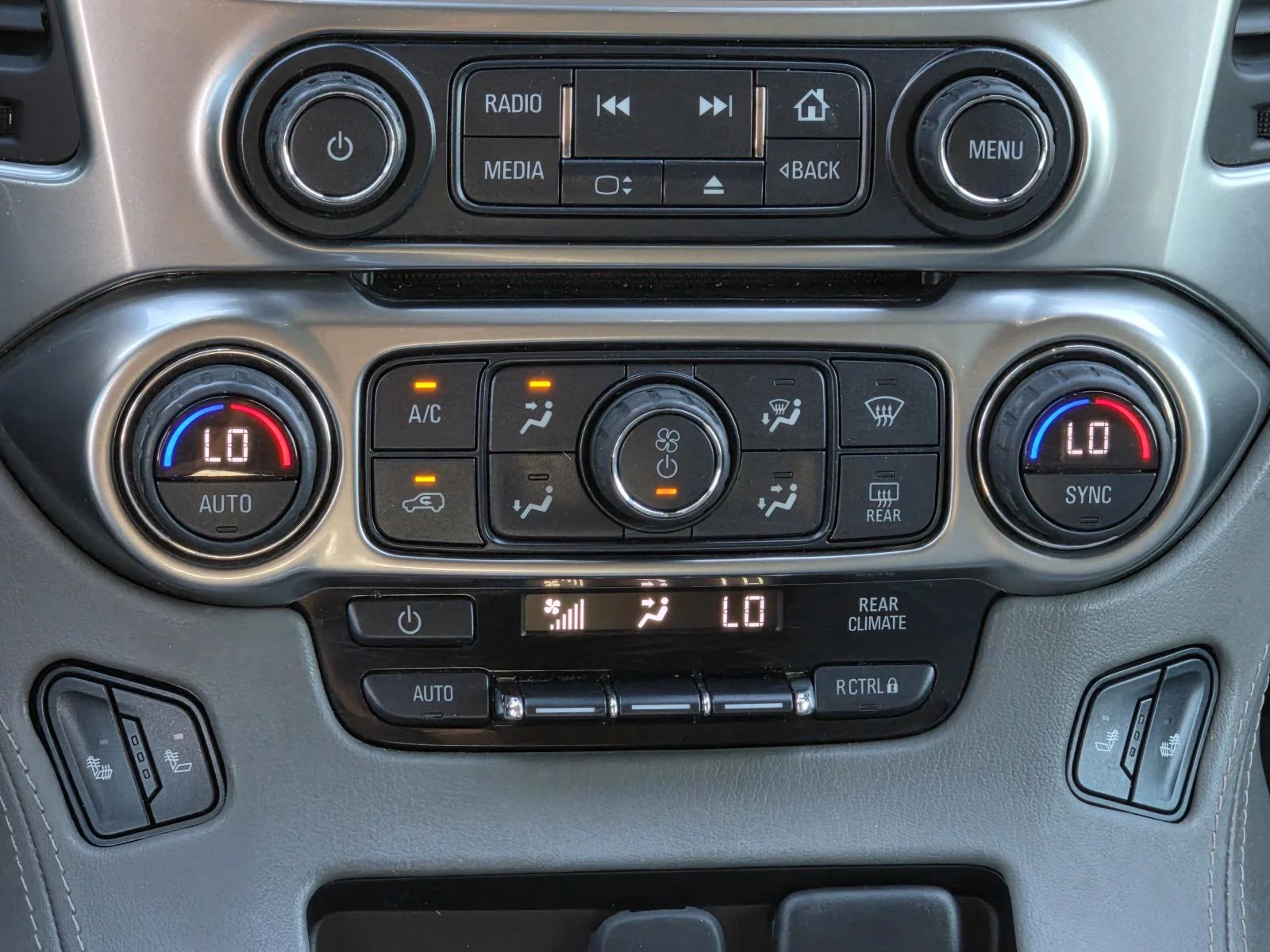 Used 2020 Gray Chevrolet 2WD 4dr LT image 17