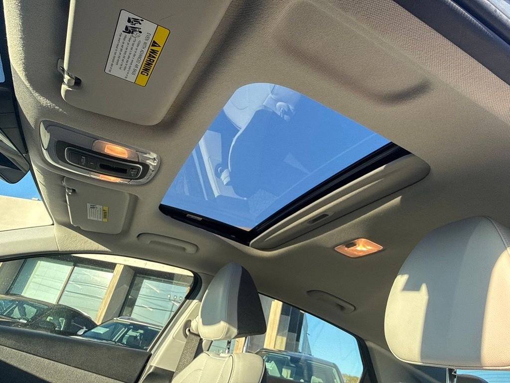 2021 Hyundai Elantra Limited - Photo 20