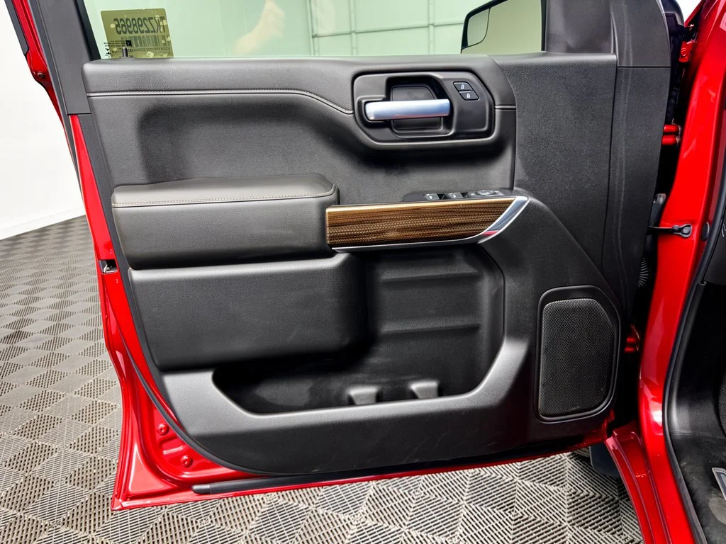 Used 2019 Cajun Red Tintcoat Chevrolet LT image 14