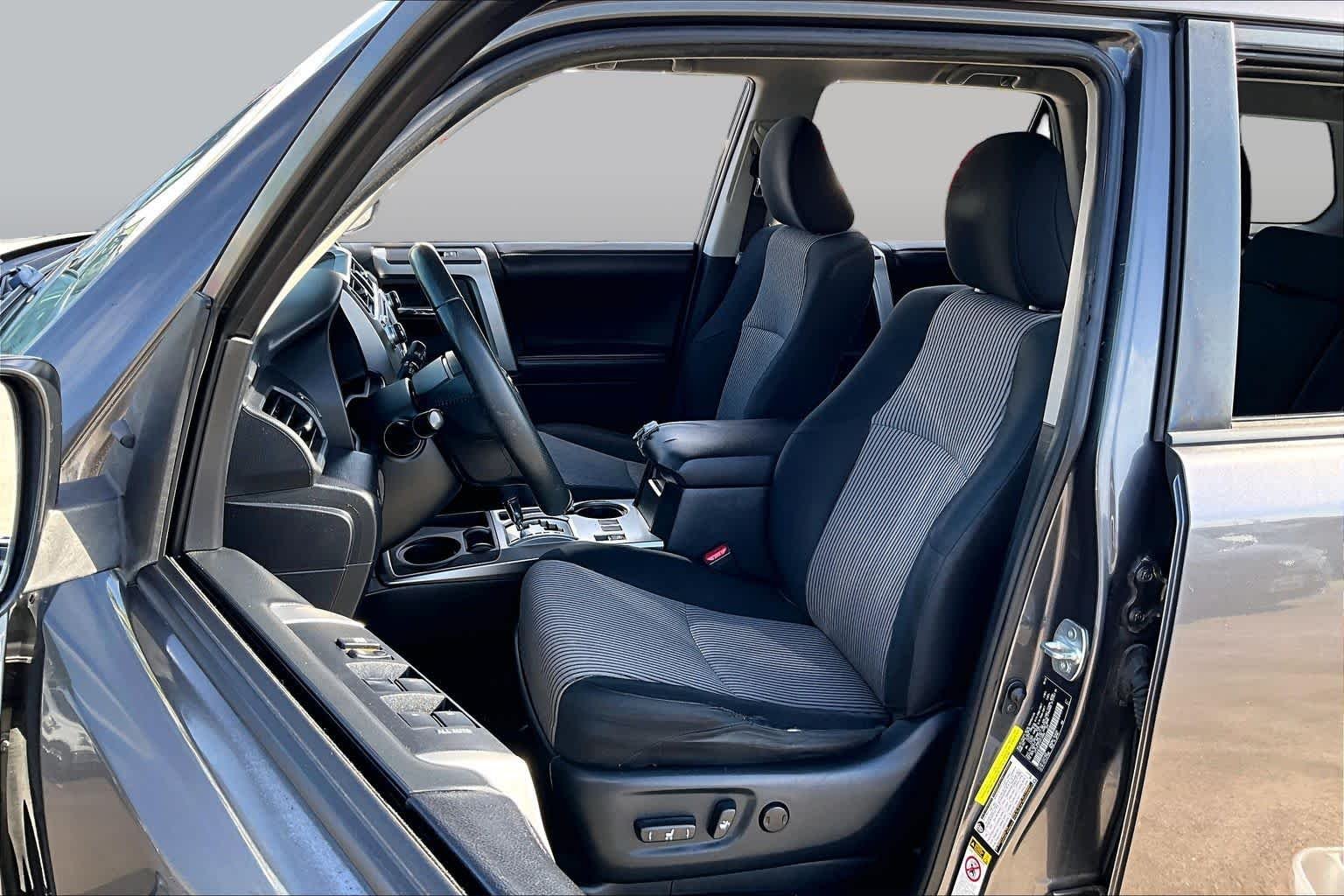 Pre-Owned 2016 Toyota 4Runner SR5