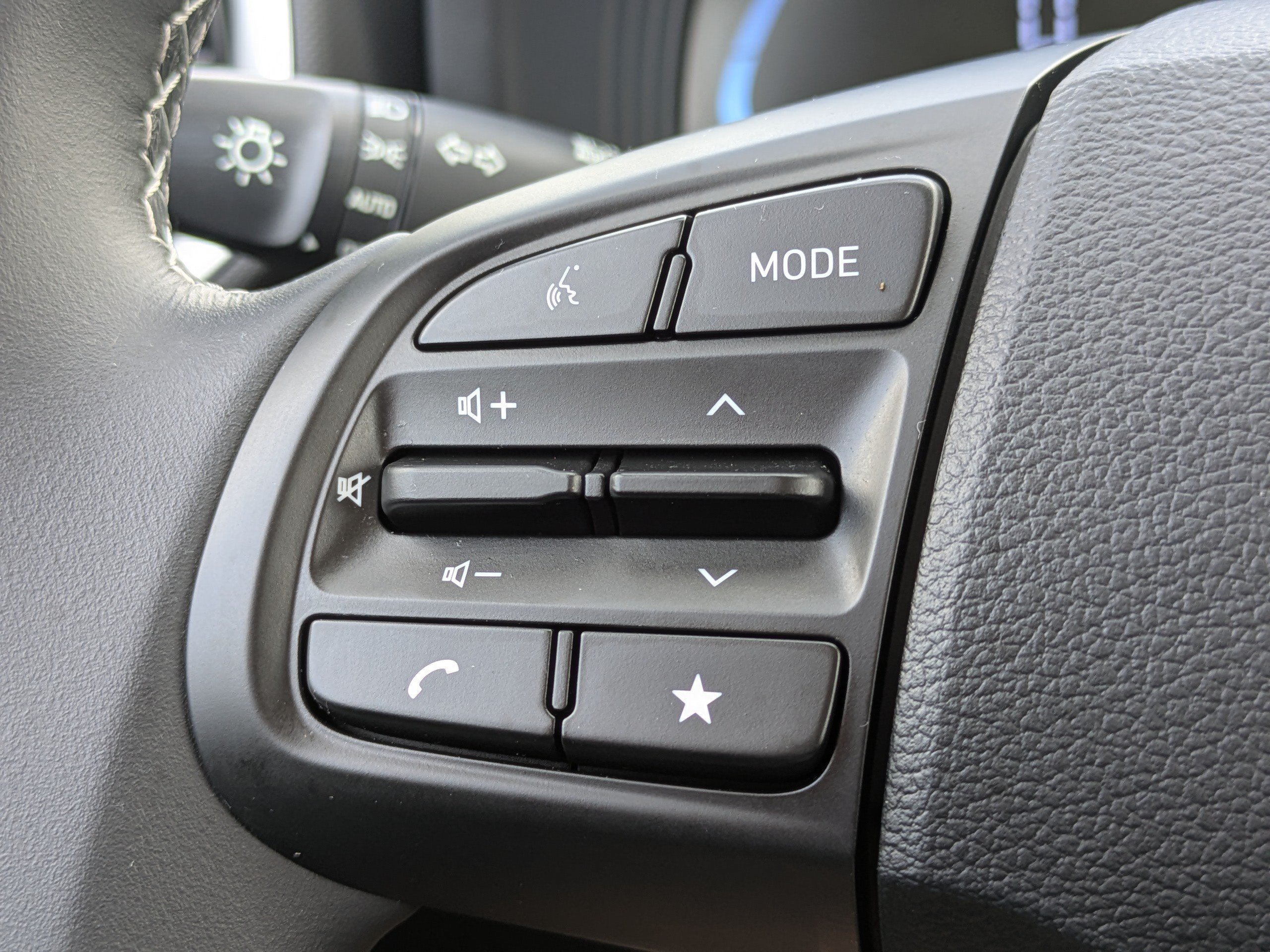 Certified Used 2023 Ecotronic Gray Hyundai SEL image 22