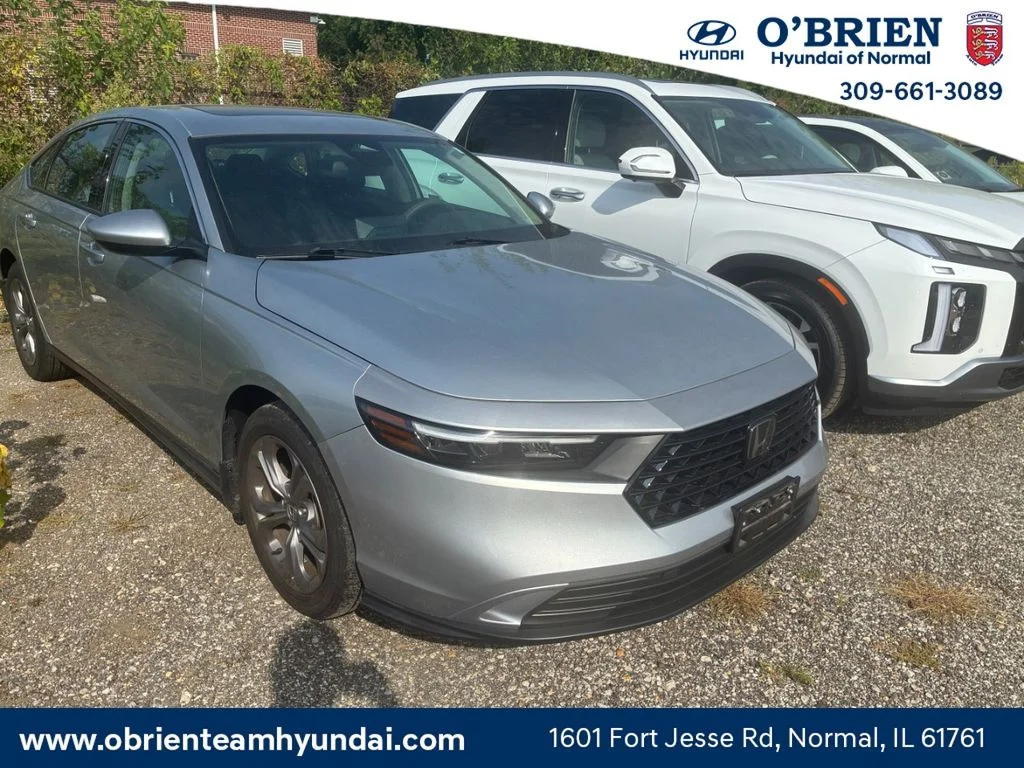 Used 2024 Solar Silver Metallic Honda EX image 1