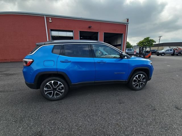Used 2022 Blue Jeep Limited image 10