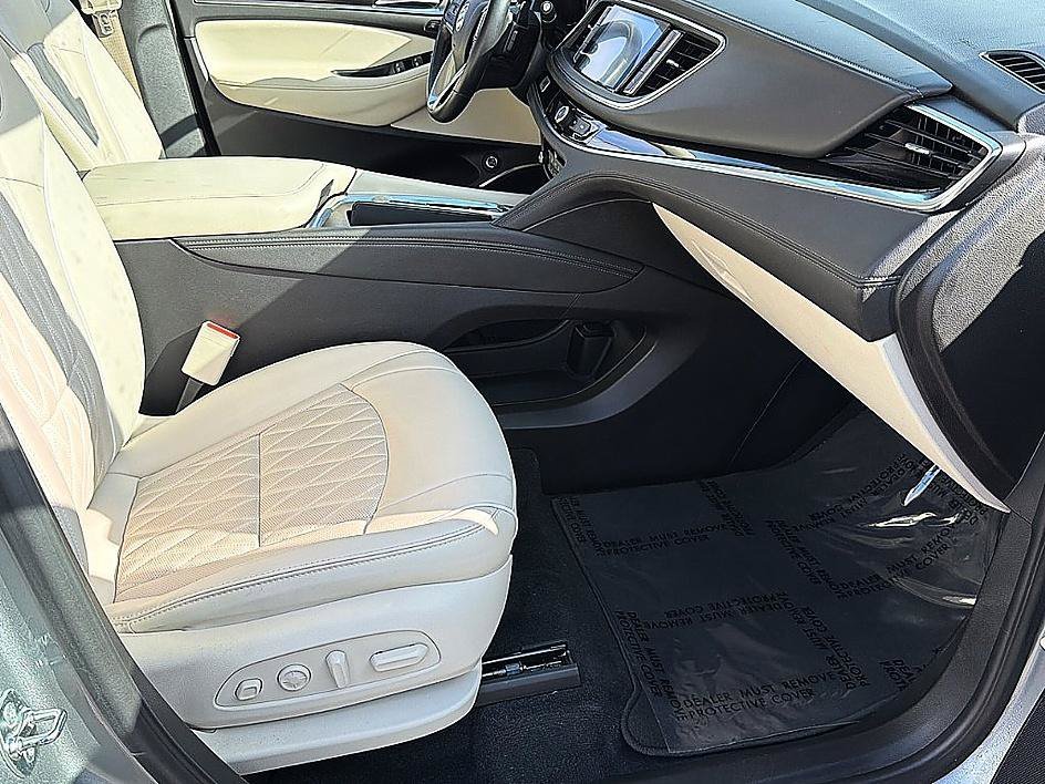 Used 2024 Moonstone Gray Metallic Buick Avenir image 24
