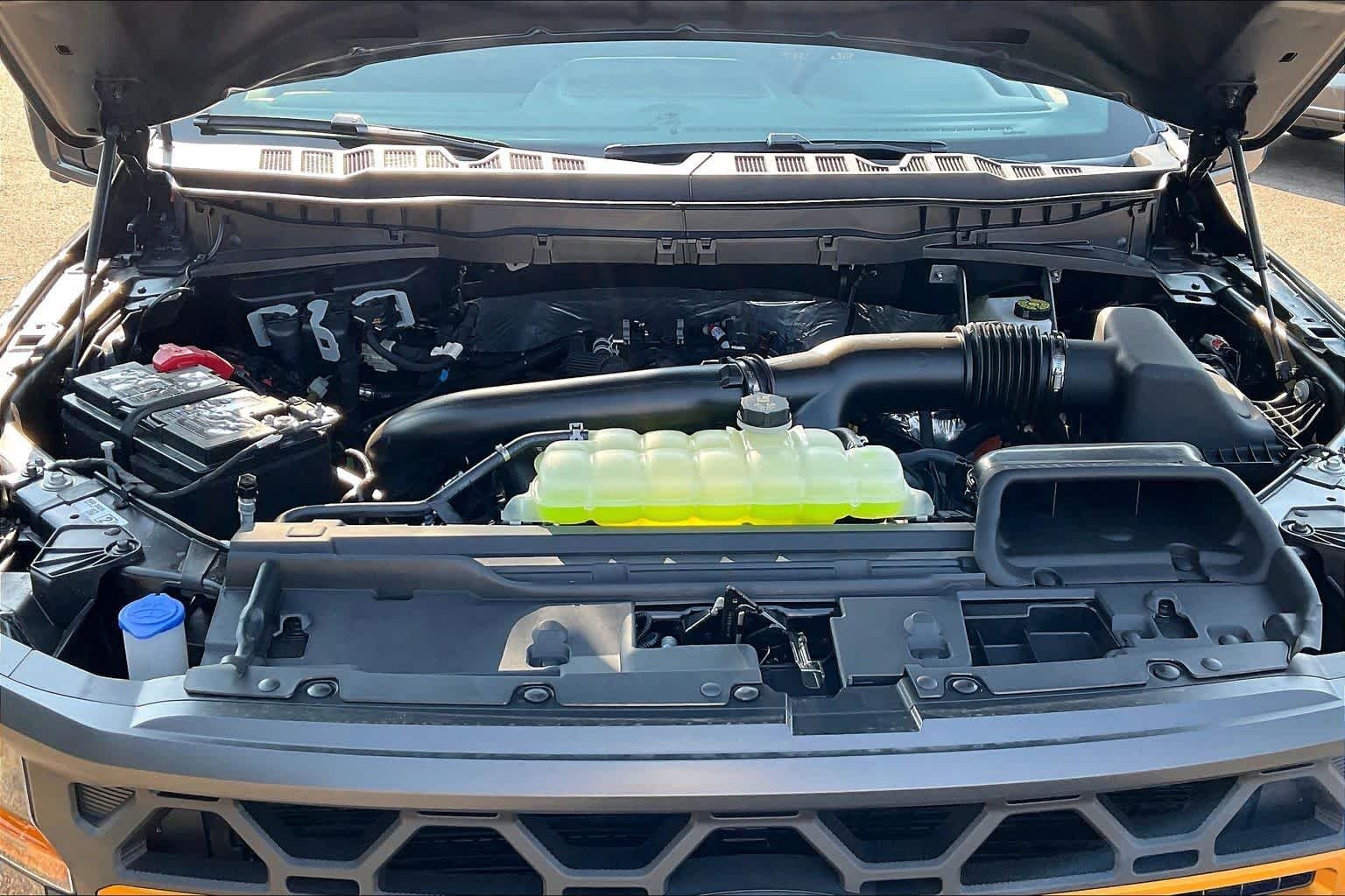 New 2026 Carbonized Gray Metallic Ford Tremor® image 16