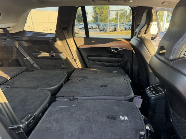 Certified Used 2023 Onyx Black Metallic Volvo Plus Bright Theme image 39