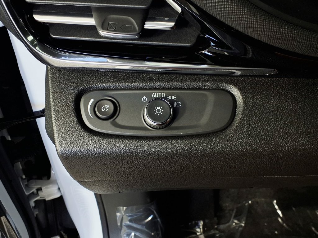 2026 Buick Envista Sport Touring - Photo 24