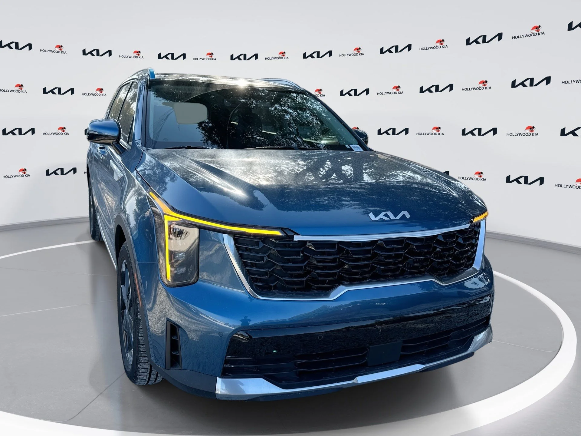 New 2026 Mineral Blue Kia EX image 1