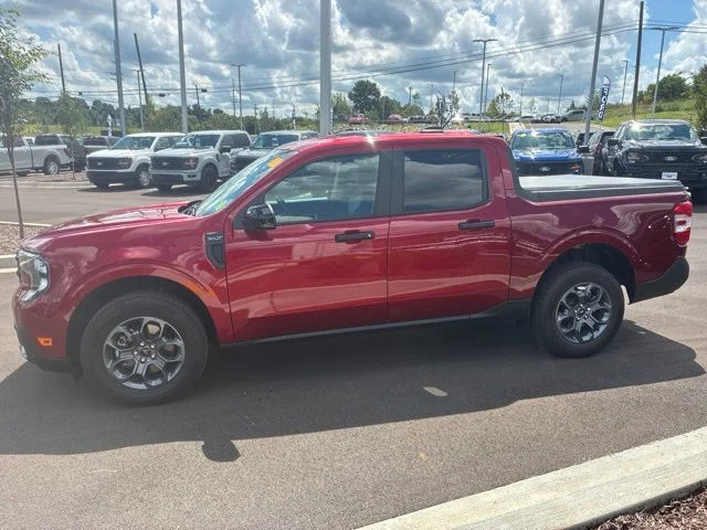 Used 2025 Red Ford XLT image 3