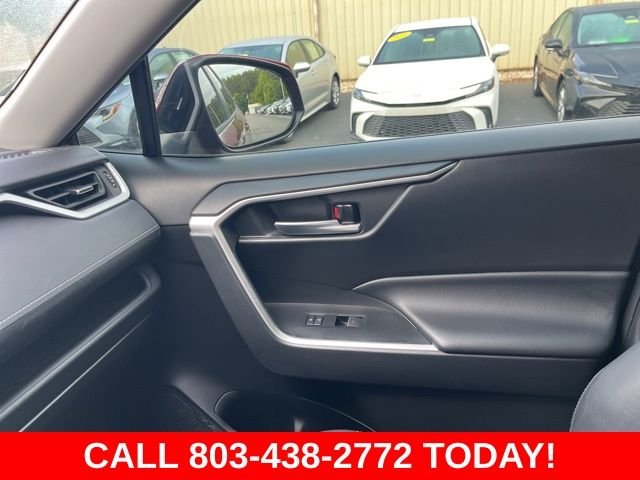 Used 2023 Red Toyota XLE Premium image 29