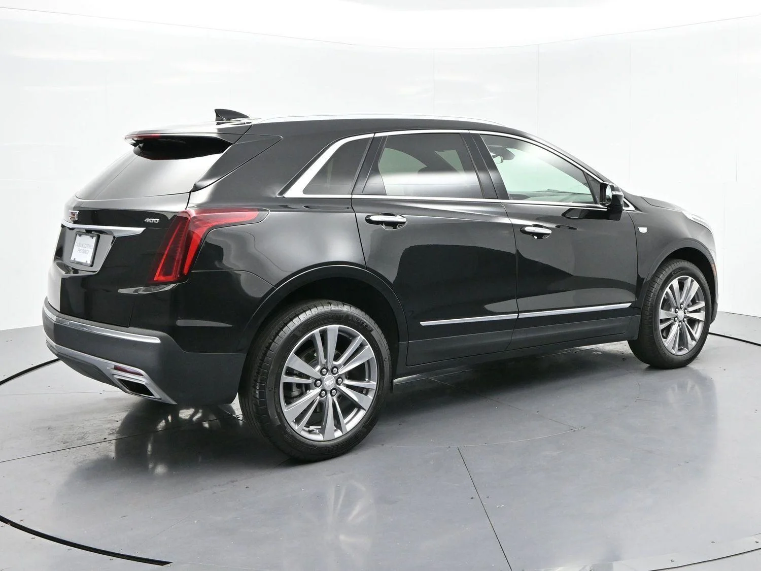 Used 2025 Stellar Black Metallic Cadillac Premium Luxury image 7