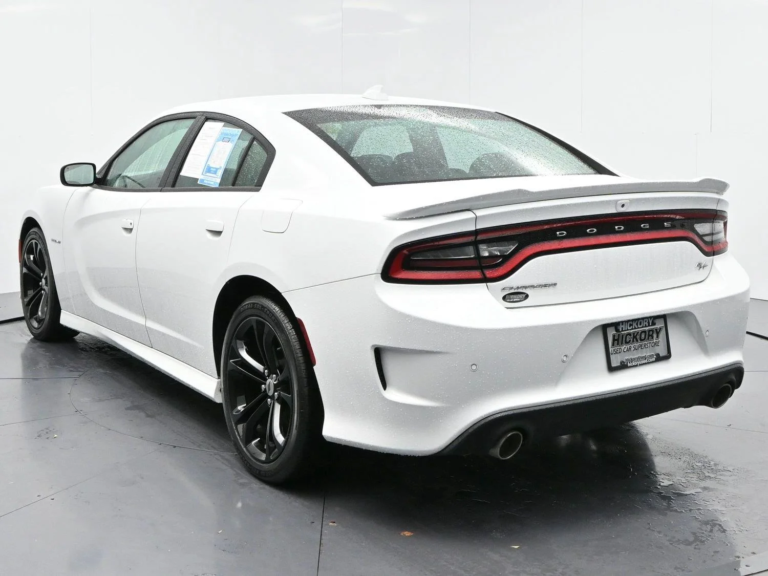 Used 2021 White Knuckle Clearcoat Dodge R/T image 5