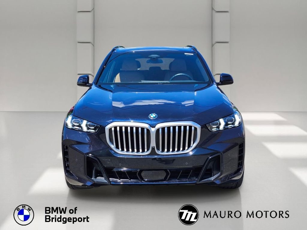 Used 2025 Black BMW xDrive50e image 9