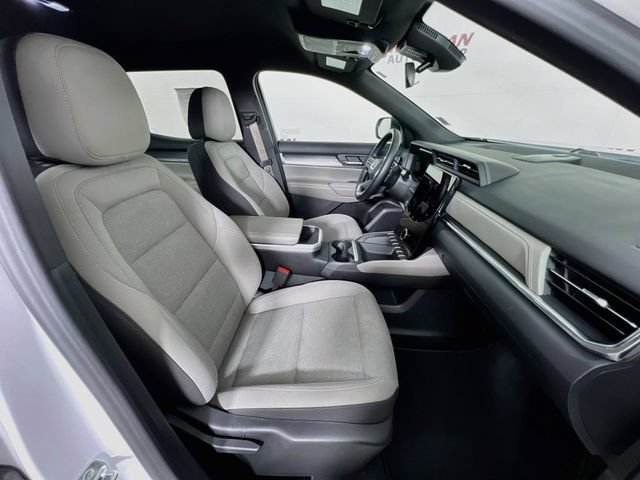 Used 2026 Summit White GMC Elevation image 39