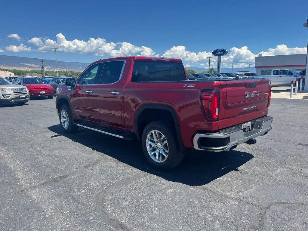 Used 2020 Quartz GMC SLT image 7