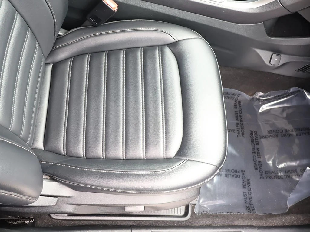 Used 2024 White Ford SEL image 30